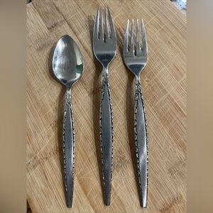 Oneida Stainless Flatware - VENETIA - Set of 3 Community